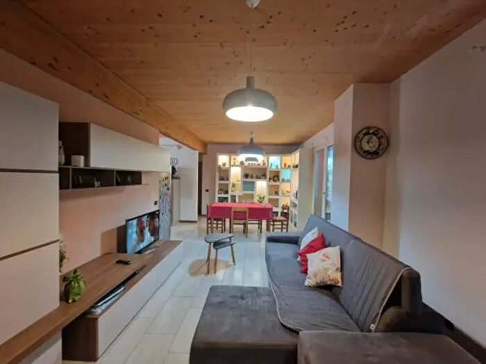 Casa con 5 locali in vendita in Piazza Don Giuseppe Andreoli, San Possidonio