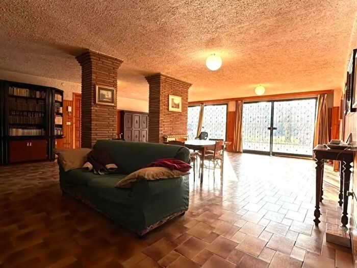 Appartamento con 8 locali in vendita in Via Guido Reni, Castelnuovo Rangone