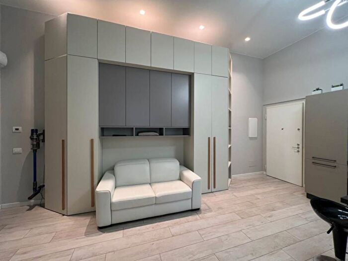 Appartamento monolocale in affitto in Via Francesco Arisi, Centro, Cremona