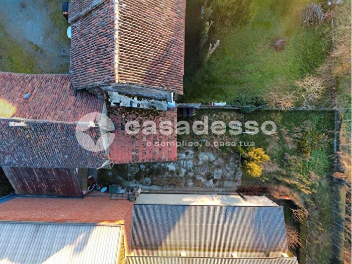 Casa con 6 locali in vendita in Via Aosta, Tronzano Vercellese