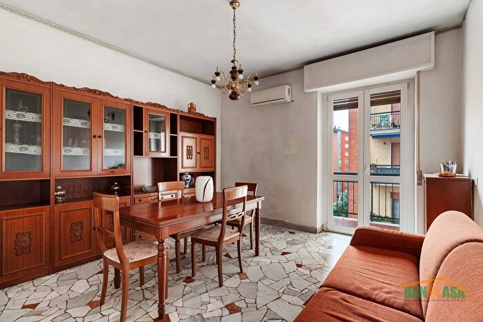 Appartamento trilocale in vendita in Via Silvio Pellico, Bresso