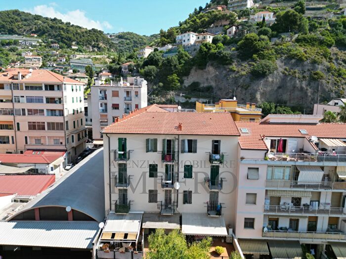 Appartamento quadrilocale in vendita in Corso Genova, Ventimiglia