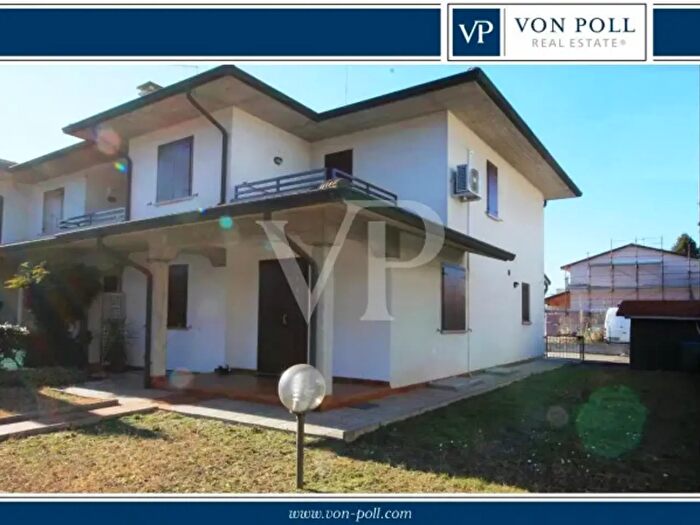 Casa con 6 locali in vendita in Via Giugno, Torri Di Quartesolo