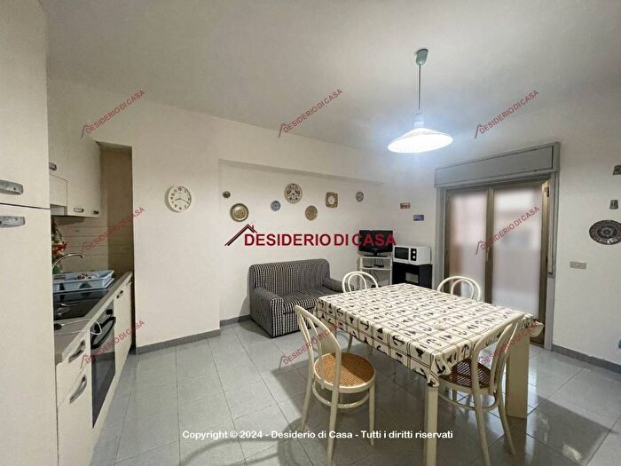 Appartamento trilocale in affitto in Via Aldo Moro, Centro, Cefalù