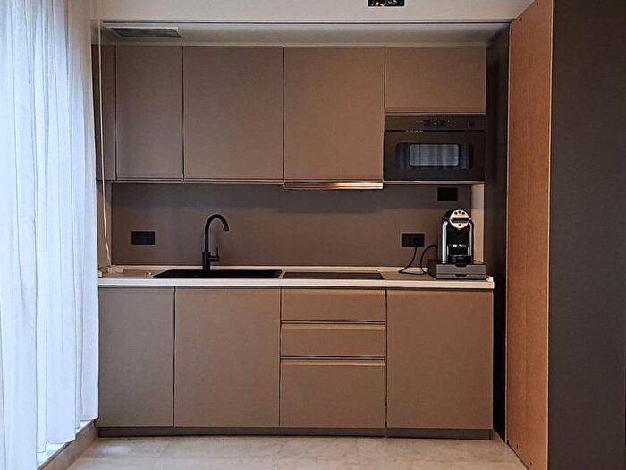 Appartamento monolocale in affitto in Piazza Salotto Corso Umberto, Pescara