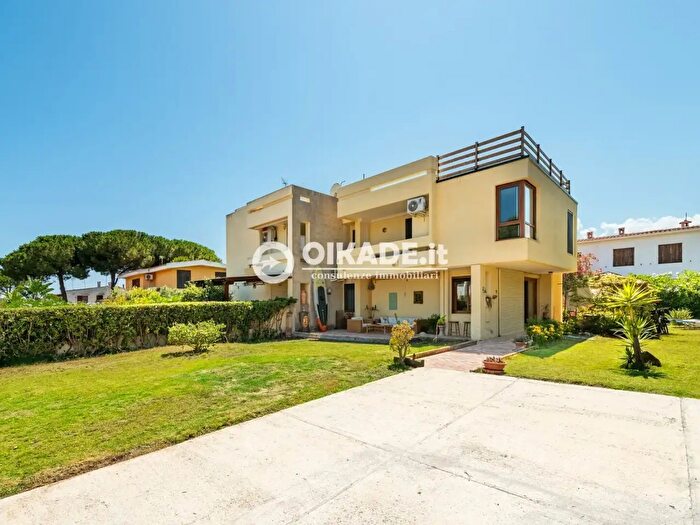 Casa quadrilocale in vendita in Porto Columbu, Sarroch