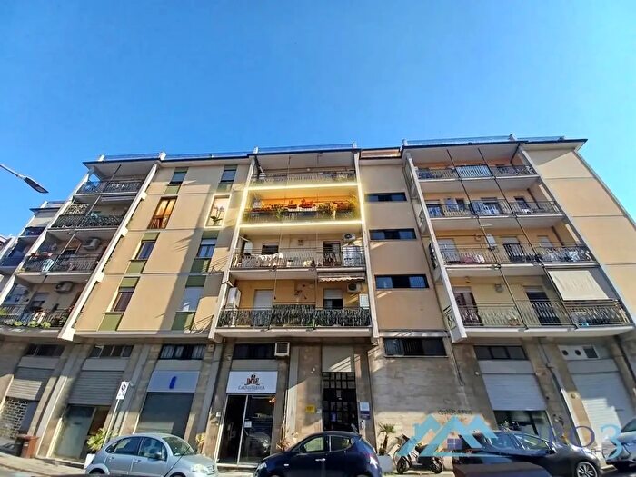 Appartamento con 7 locali in vendita in Via Fabriano, Ascoli Piceno
