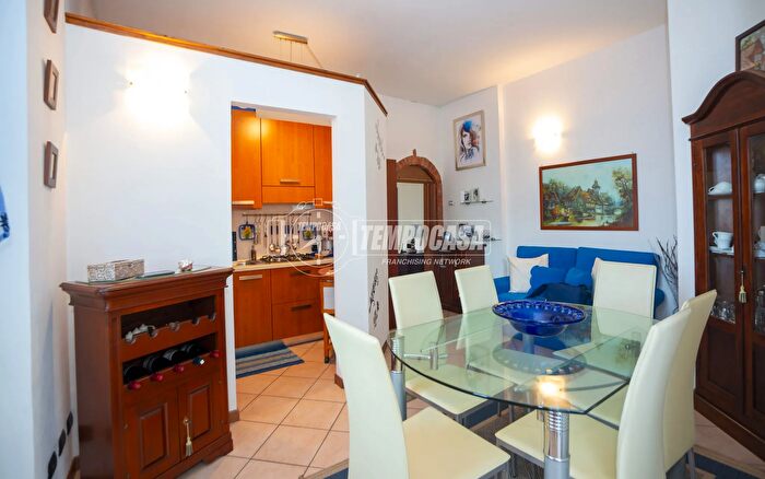 Appartamento bilocale in vendita in Via Como, Cantu