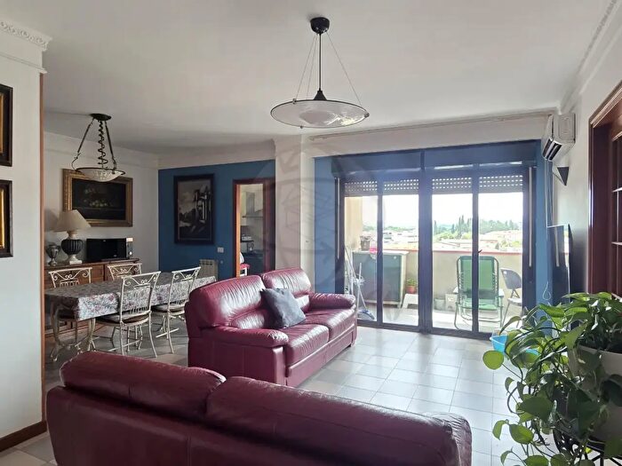 Appartamento quadrilocale in vendita in Via dellAquila, Terni