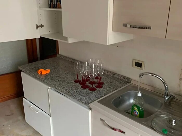 Appartamento trilocale in affitto in Via Archimede, Milano