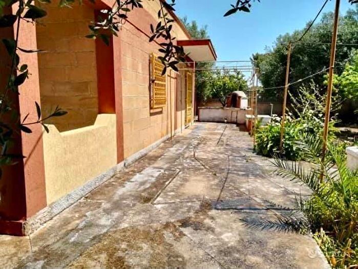 Casa bilocale in affitto in Via Datteri, Leporano Marina, Leporano