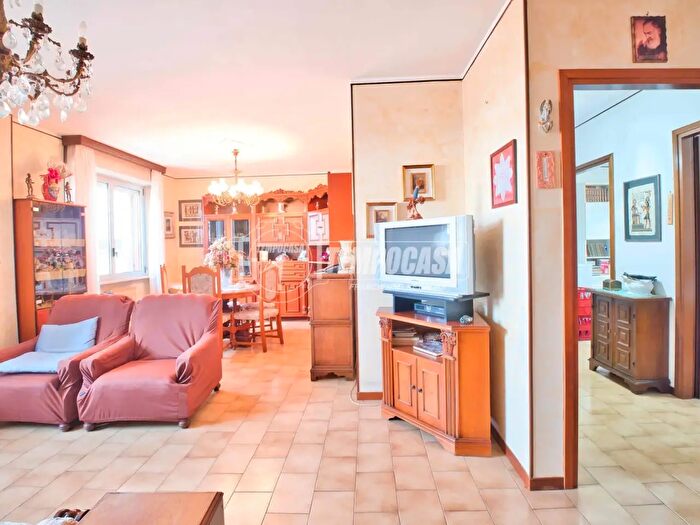 Appartamento trilocale in vendita in Novara