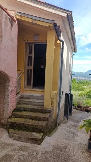 Casa trilocale in vendita in Contrada Cutoni Snc, Isernia