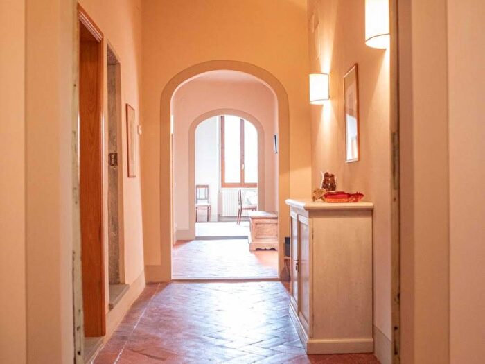 Appartamento quadrilocale in affitto in Santo Spirito, Firenze