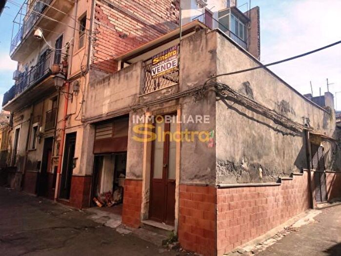 Casa con 5 locali in vendita in Via Caruso, Paterno