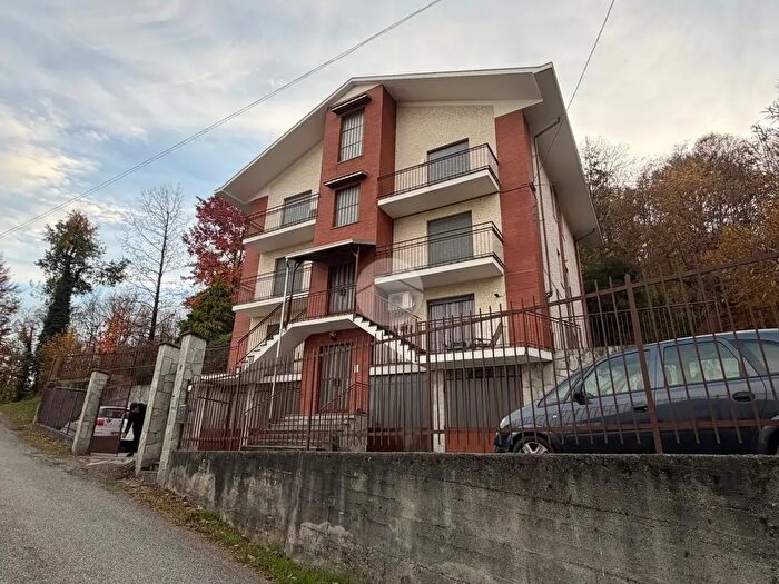 Appartamento trilocale in vendita in Strade Case Macario, Corio