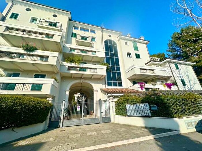 Appartamento quadrilocale in vendita in Viale Ruggero Baldini, Rimini