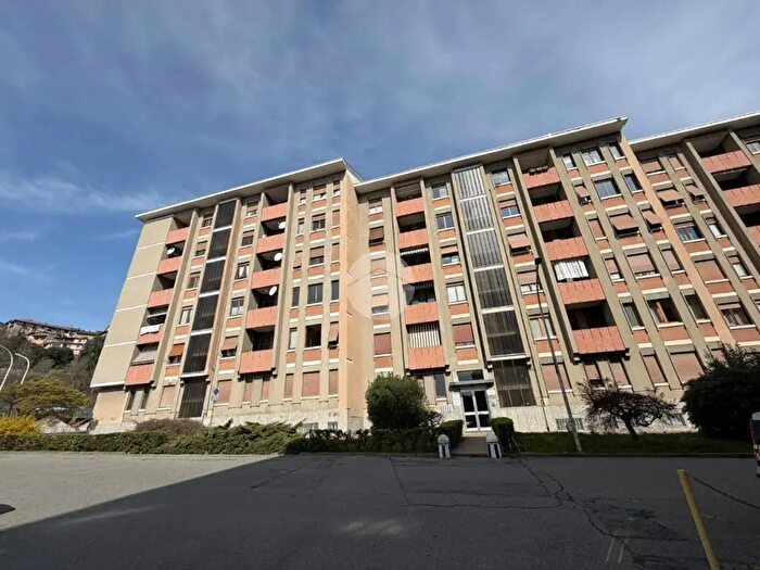 Appartamento quadrilocale in vendita in Via Giovanni Boglietti, Biella