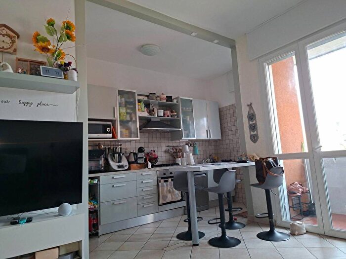 Appartamento trilocale in affitto in Via Longarola, Longara, Calderara di Reno