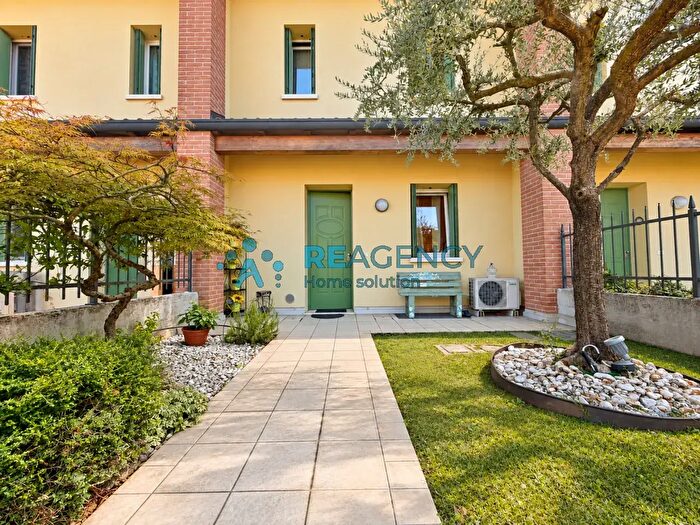 Casa con 5 locali in vendita in Via Monte Novegno, Altavilla Vicentina