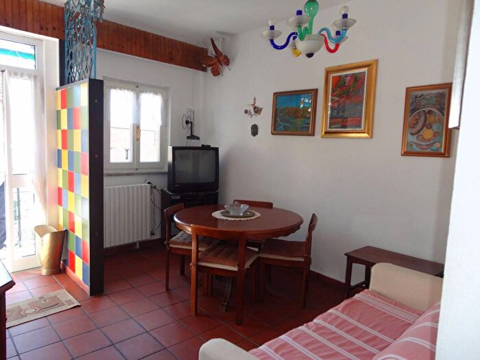 Appartamento trilocale in affitto in Via Roma, Silvano dOrba