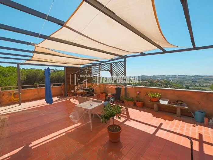 Appartamento con 7 locali in vendita in Via Roma, Campagnano Di Roma