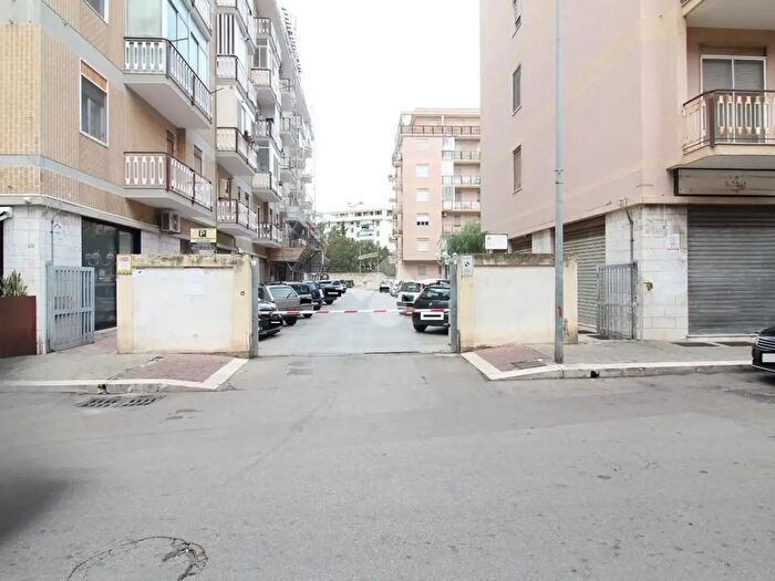 Appartamento quadrilocale in vendita in Via Cappuccini, Brindisi