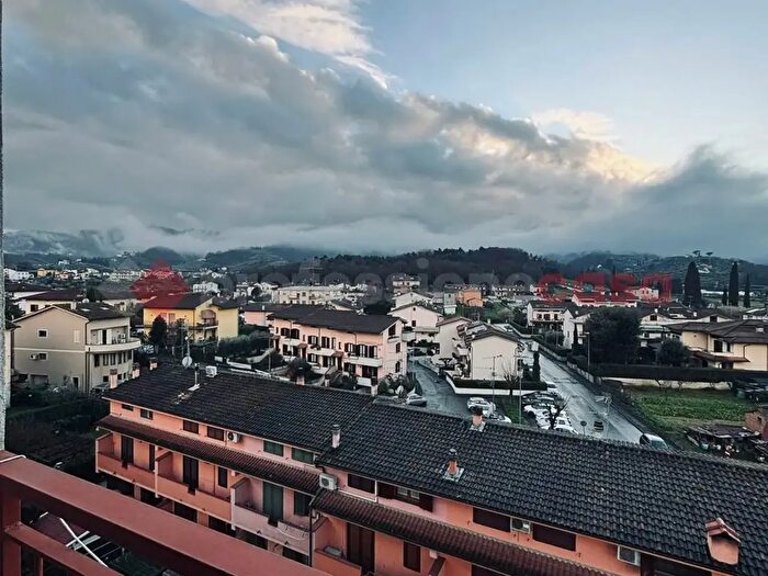 Appartamento con 5 locali in vendita in Serravalle Pistoiese