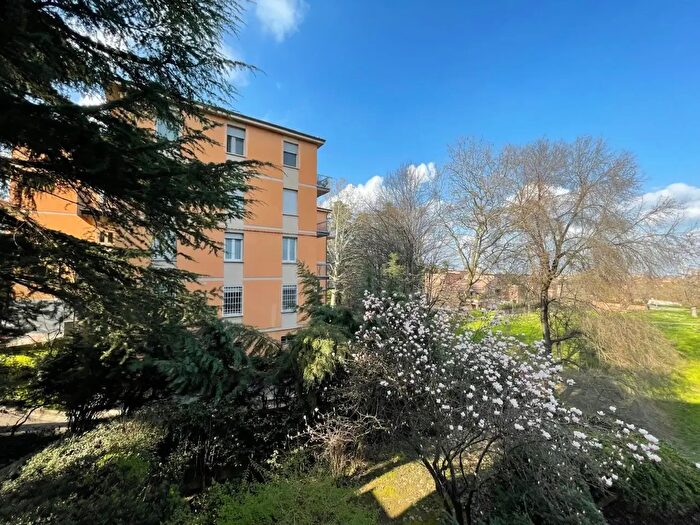 Appartamento con 5 locali in vendita in Via Pier Paolo Molinelli, Bologna