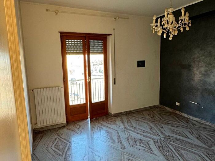 Appartamento quadrilocale in affitto in Via Vittorio Malcangi, Trani