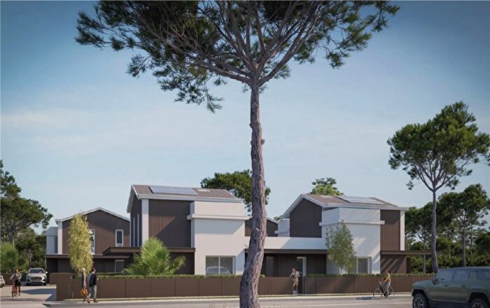 Casa trilocale in vendita in Via Galeata, Ravenna