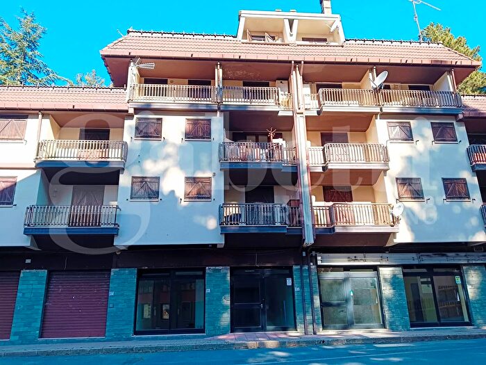 Appartamento con 7 locali in affitto in Via Roma Snc, Spezzano Della Sila