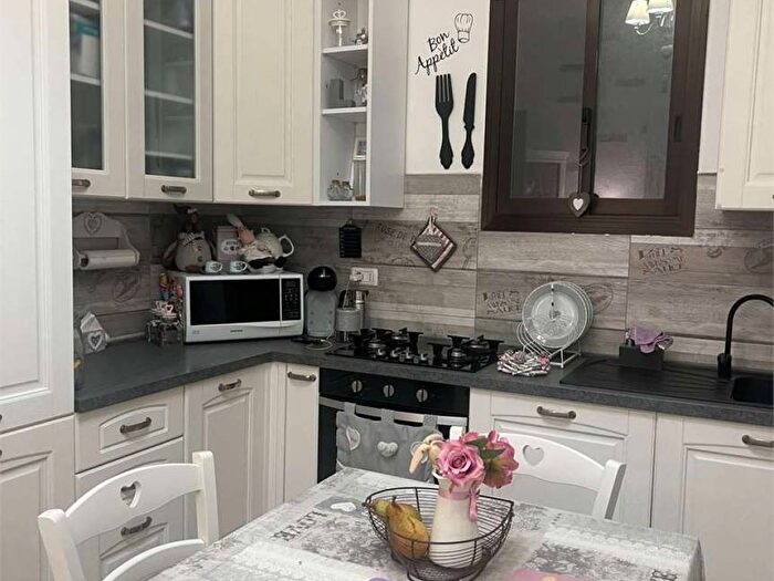 Appartamento trilocale in affitto in Zona Mercato Ortofrutticolo, Vignola