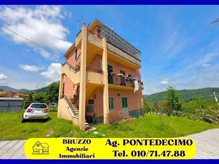 Appartamento trilocale in vendita in Via Marianna Pizzorni, Campomorone