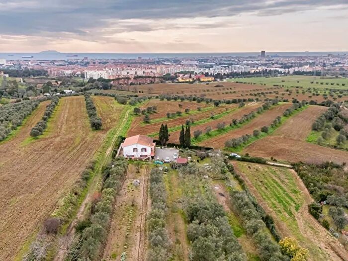 Appartamento con 5 locali in vendita in Livorno