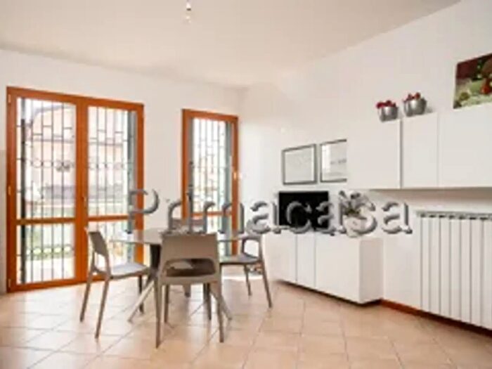 Appartamento quadrilocale in vendita in Via Provinciale, Lavagno