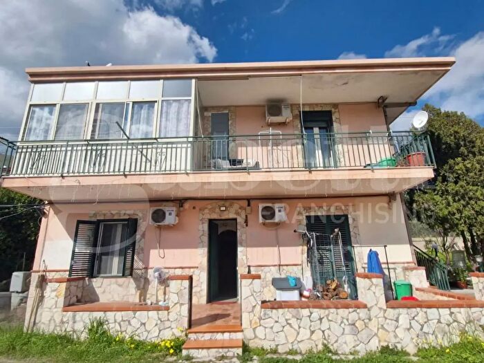 Casa con 5 locali in vendita in Via P F Quattro, Monreale