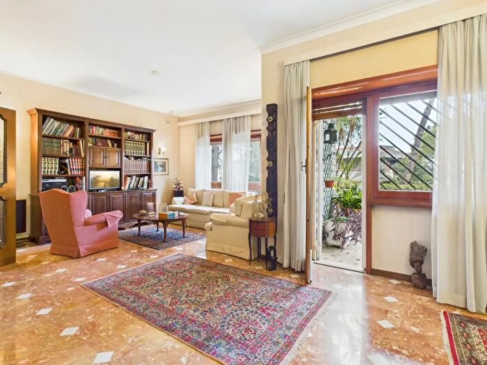 Appartamento quadrilocale in vendita in Via Sergio Forti, Roma