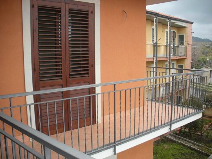 Appartamento trilocale in affitto in Centro, Belpasso