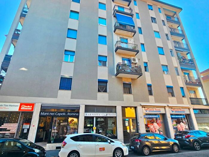 Appartamento bilocale in affitto in Via Ugo Foscolo, Corsico