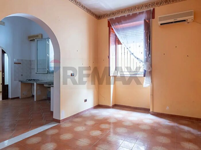 Casa con 8 locali in vendita in Via Emilio Zola, Avola