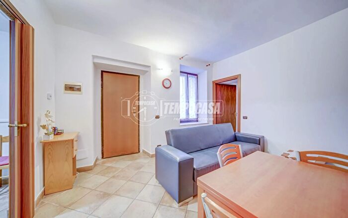 Appartamento bilocale in vendita in Via San Bartolomeo, Carnago