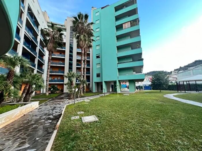 Appartamento bilocale in vendita in Corso Umberto I, Montesilvano