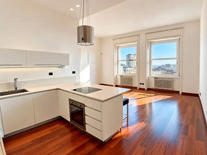 Appartamento bilocale in affitto in Via Daniele Manin, Milano