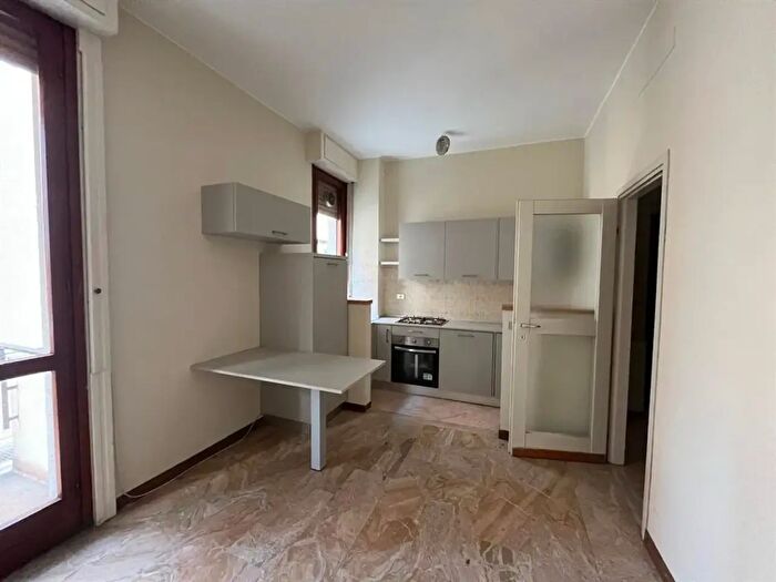 Appartamento bilocale in affitto in Via Monferrato, Milano