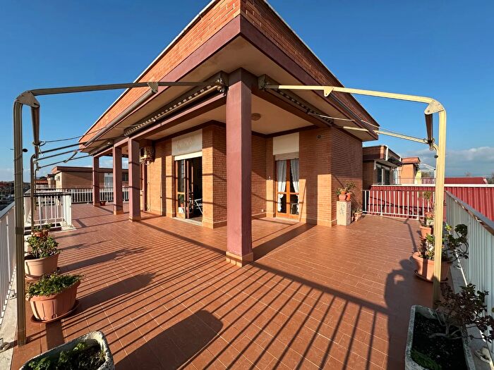 Appartamento bilocale in vendita in Via Svezia, Pomezia