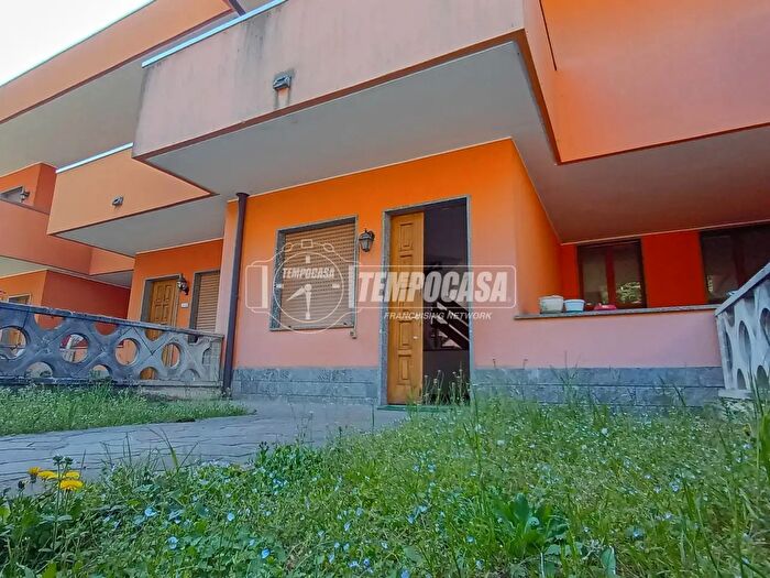 Casa quadrilocale in vendita in Via Puccini d, Cesate