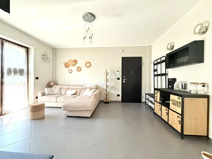 Appartamento quadrilocale in vendita in Via Susa, Nichelino