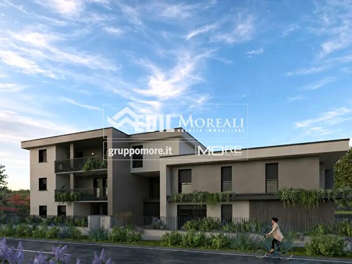 Appartamento con 5 locali in vendita in Modena
