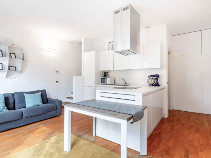 Appartamento trilocale in affitto in Via Privata Riccardo Ceroni, Ghisolfa Mac Mahon, Milano